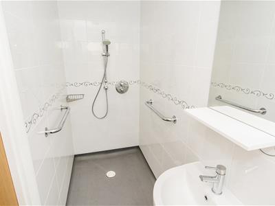 Picture 16